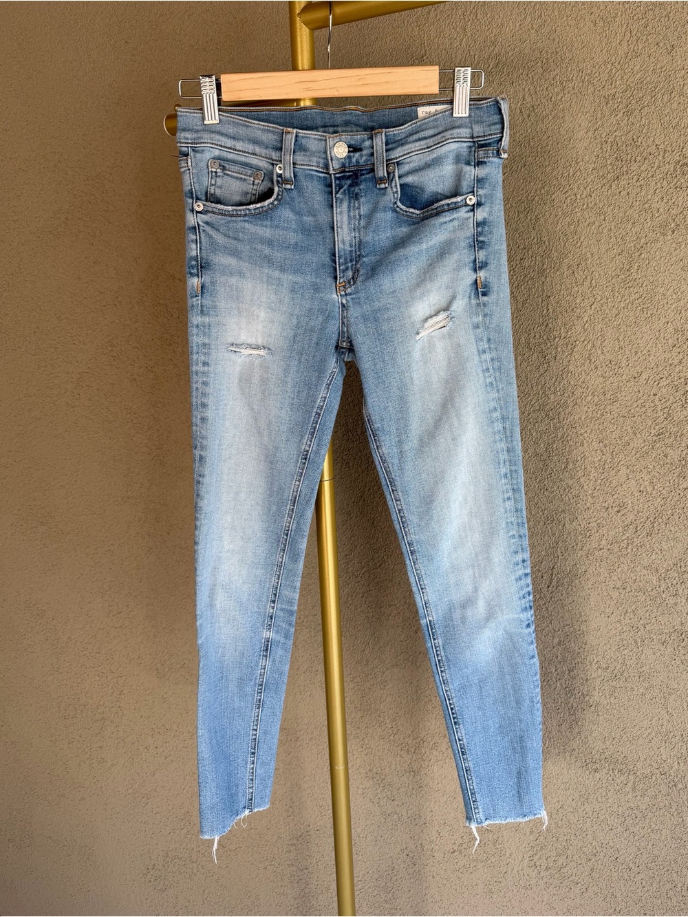 rag & bone Light Wash Denim Distressed Skinny Jeans Size 28